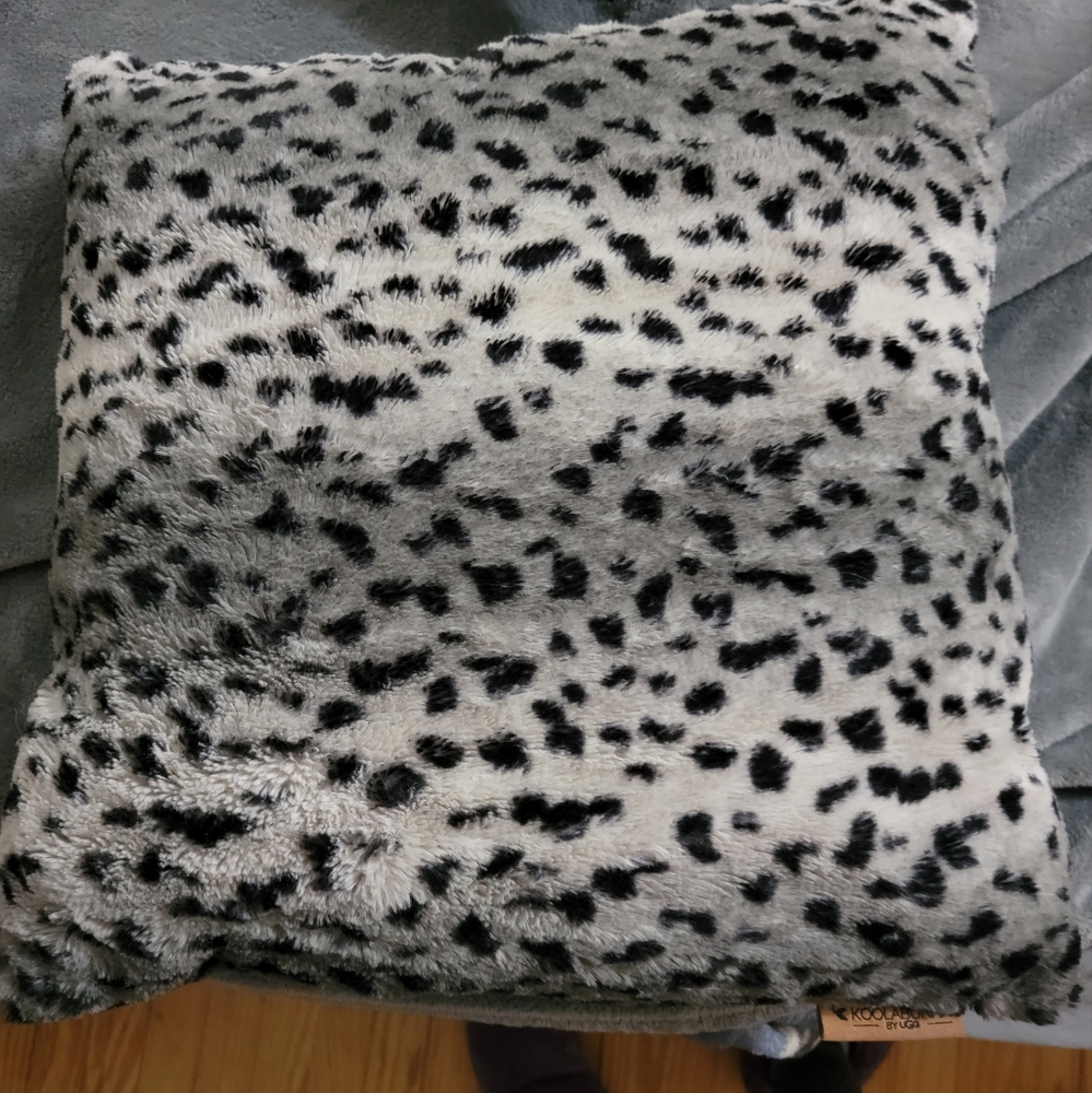 Gray cheetah print pillow